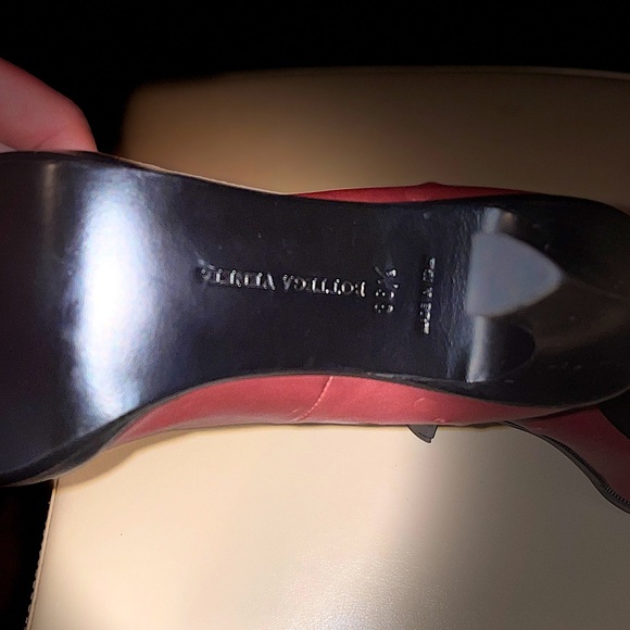 Bottega Veneta Mary Jane Leather Pump Heels in Dark Rose and Black • Size: 36.5 - Picture 8 of 14